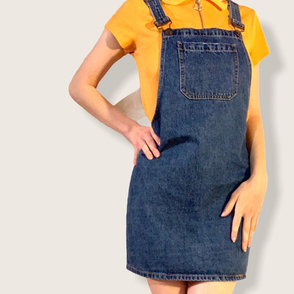(Outfit) jean overall skirt and zip-up t-shirt